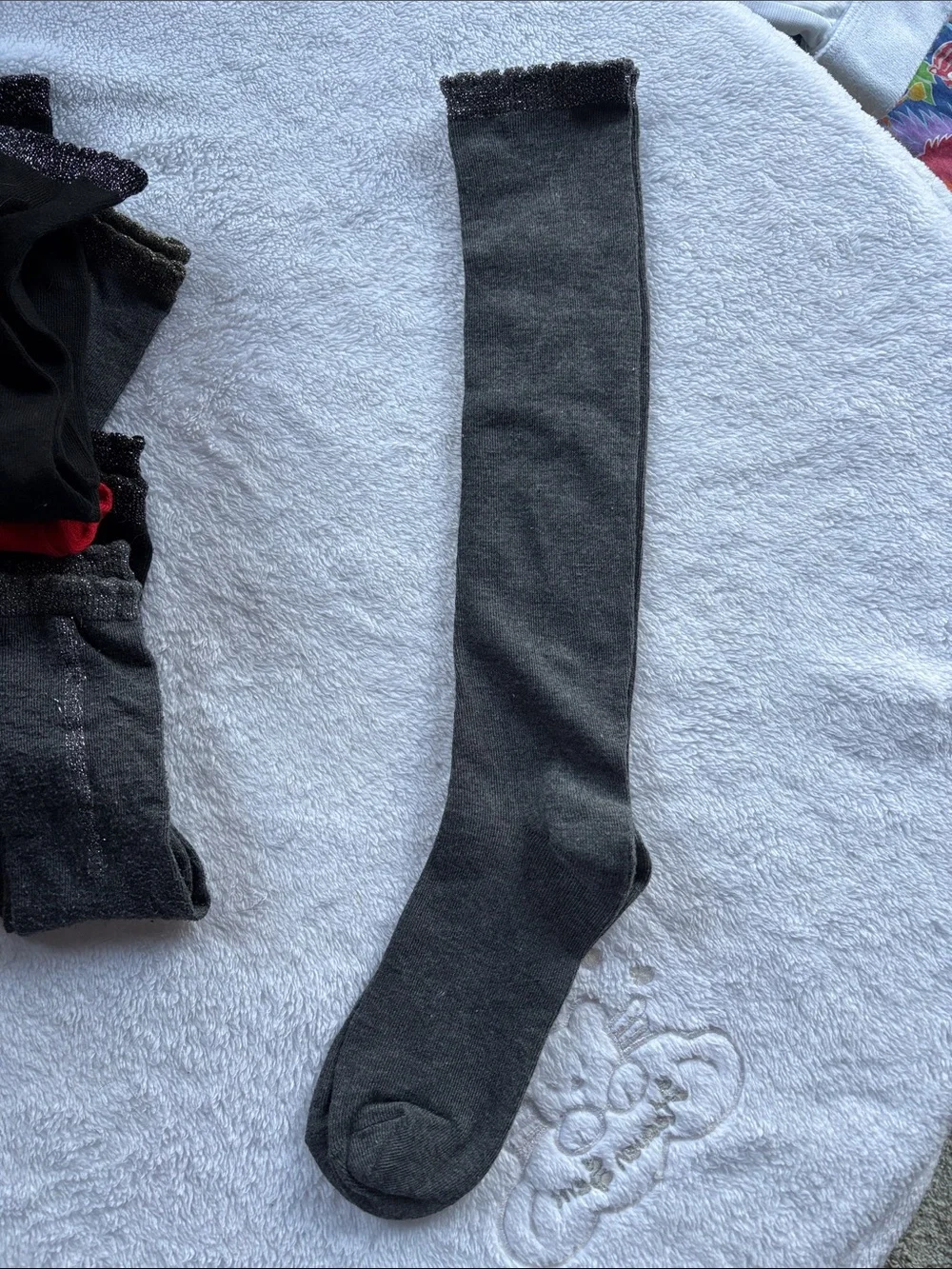 HANES: BUNDLE WOMEN’S SOCKS: NWOT- 5 Knee Socks & 10 pair of Ankle Socks